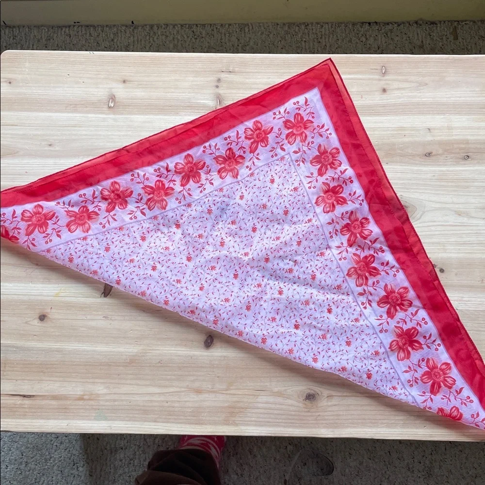 Vintage 70s/80s Floral Red and White Scarf Bandana Wrap